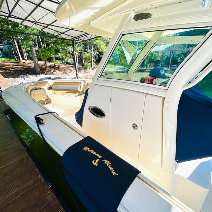 Why You Need a Gunwale Boarding Mat for Your Boat