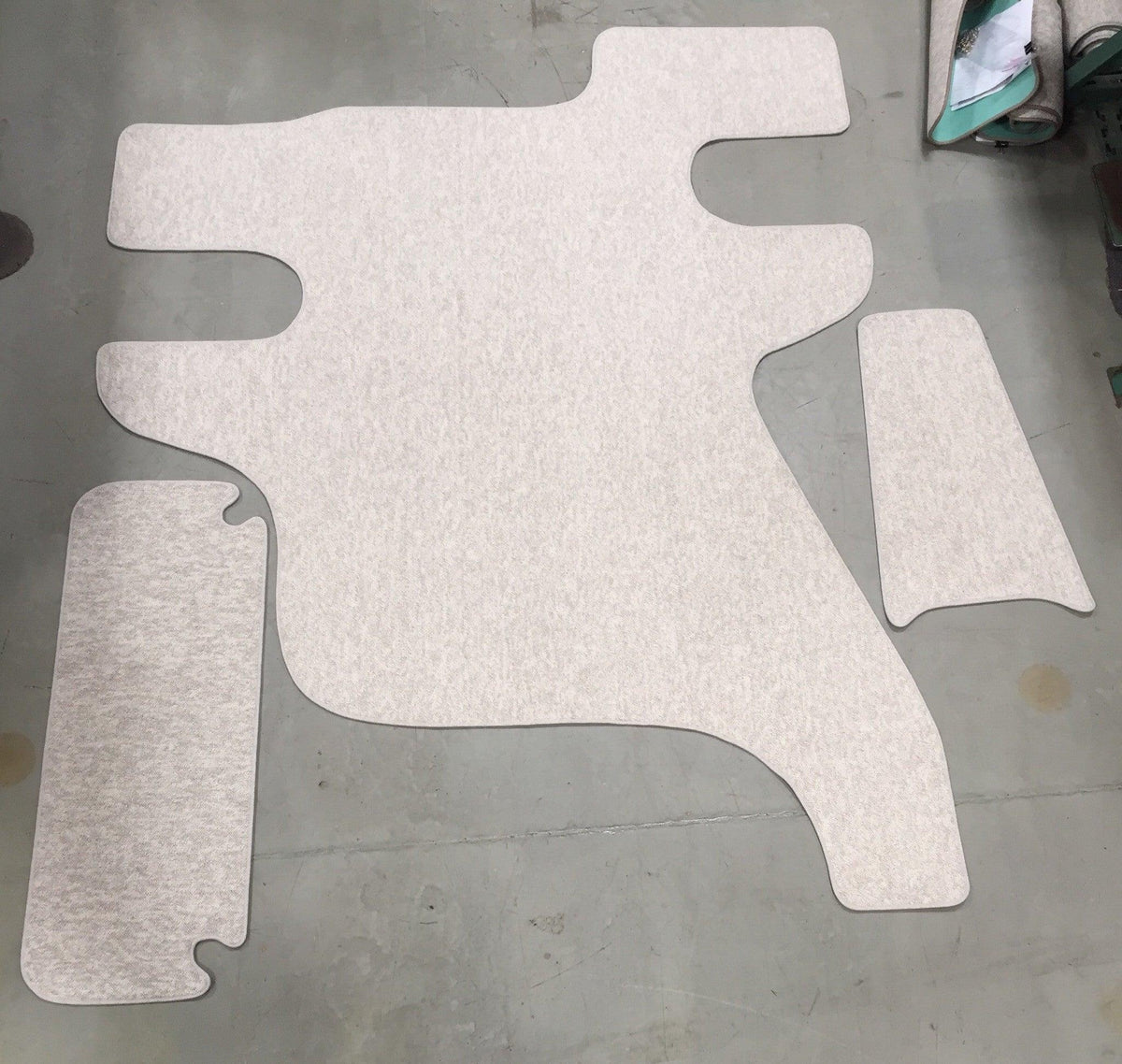 20032005 Caravelle 242 Snap in Boat Carpet Matworks